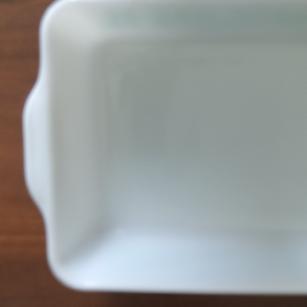 Pyrex Amish Butterprint White and Aqua Blue Vintage Glass Containers - Picture 5 of 7